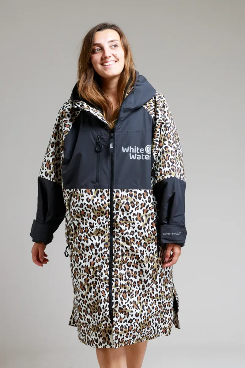 White Water Hard Shell Robe Leopard Print-1