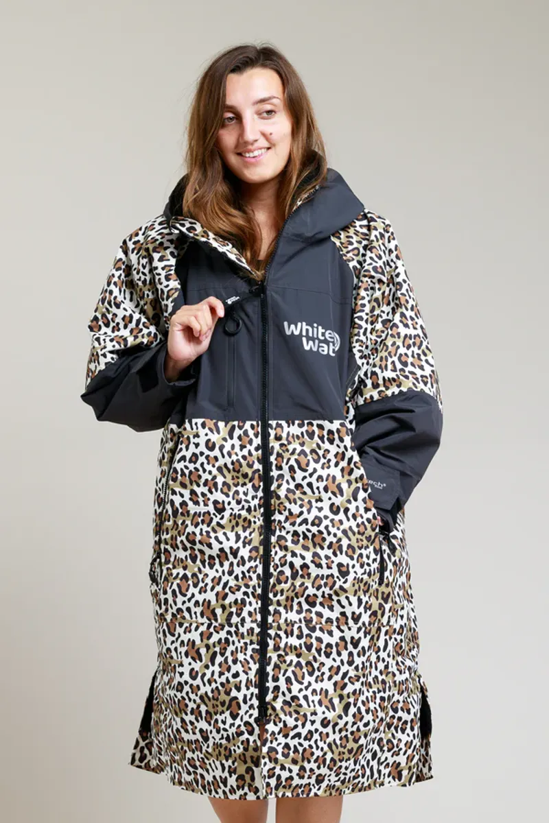 White Water Hard Shell Robe Leopard Print-3
