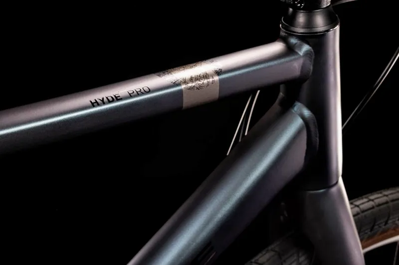 2022 Cube Hyde Pro Hybrid Bike in Blue-4