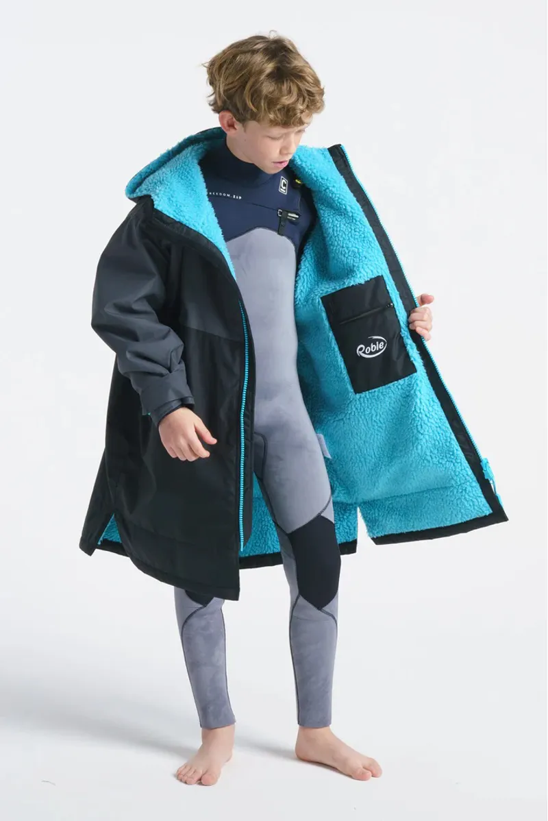 Robie Robes: Junior Dry Series Recycled Long Sleeve Changing Robe - Black Charcoal/Blue Atoll