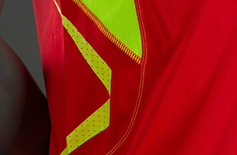 Ronhill Advance L/S Crew Running Top in Size XL - Red/Yellow-2