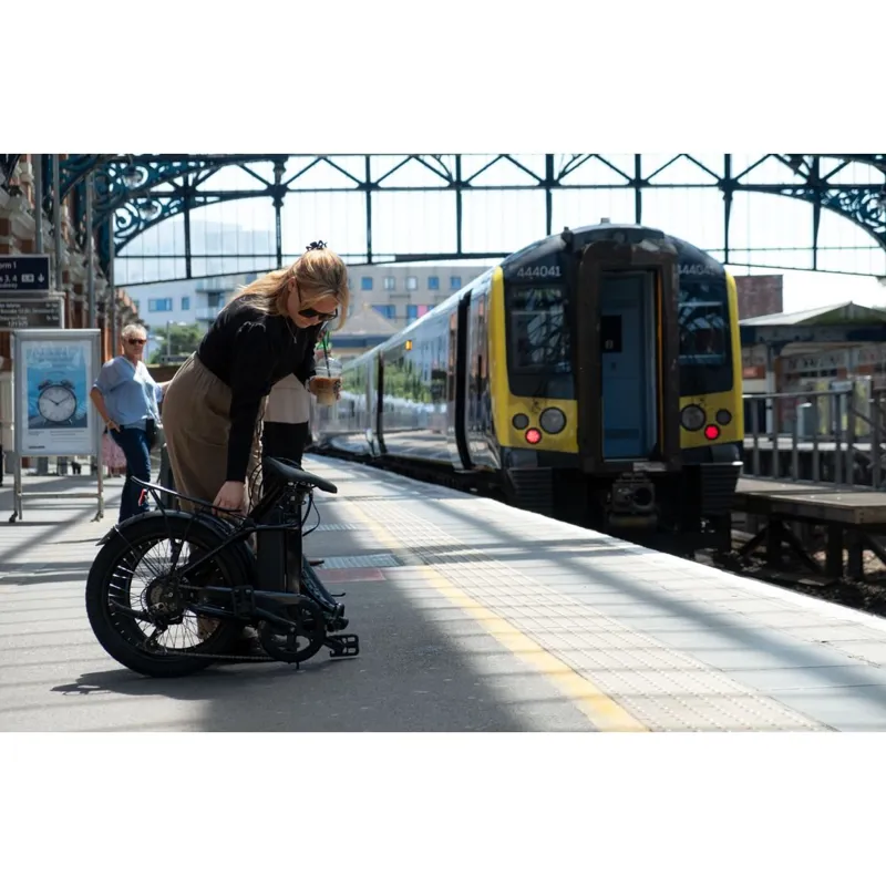 REID eMetro Fold-Up Unisex Electric City Bike-4