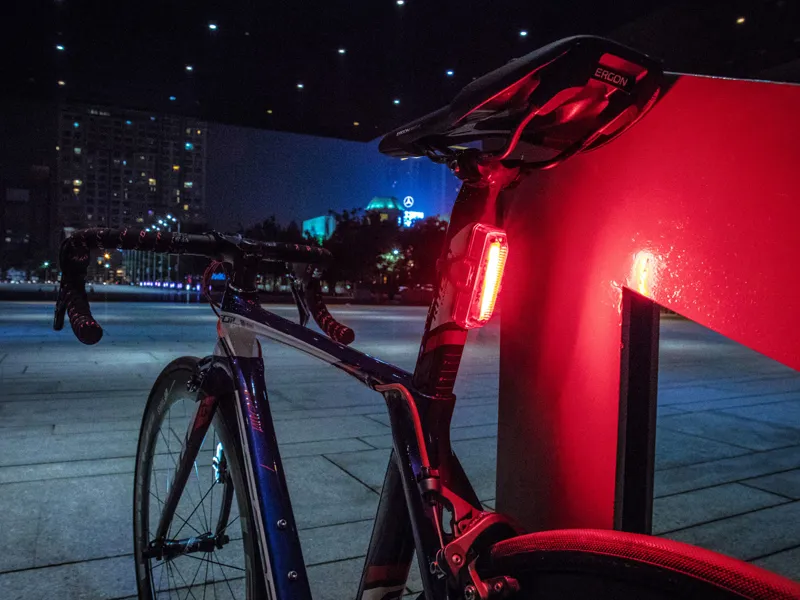 Topeak: Redlite Aero 1W USB Rear Light - Red/Black-4