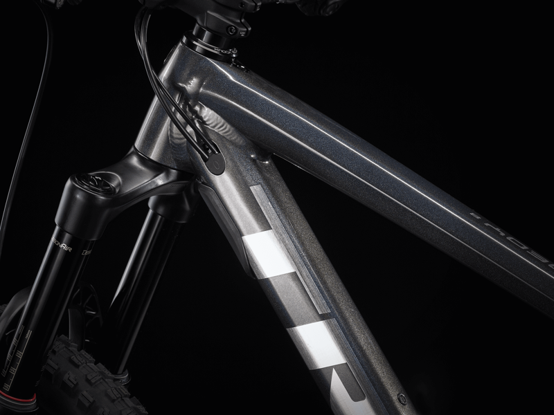 Trek Remedy 8 27.5 Mountain Bike in Prismatic-5