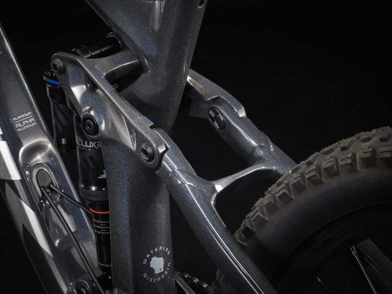 Trek Remedy 8 27.5 Mountain Bike in Prismatic-8