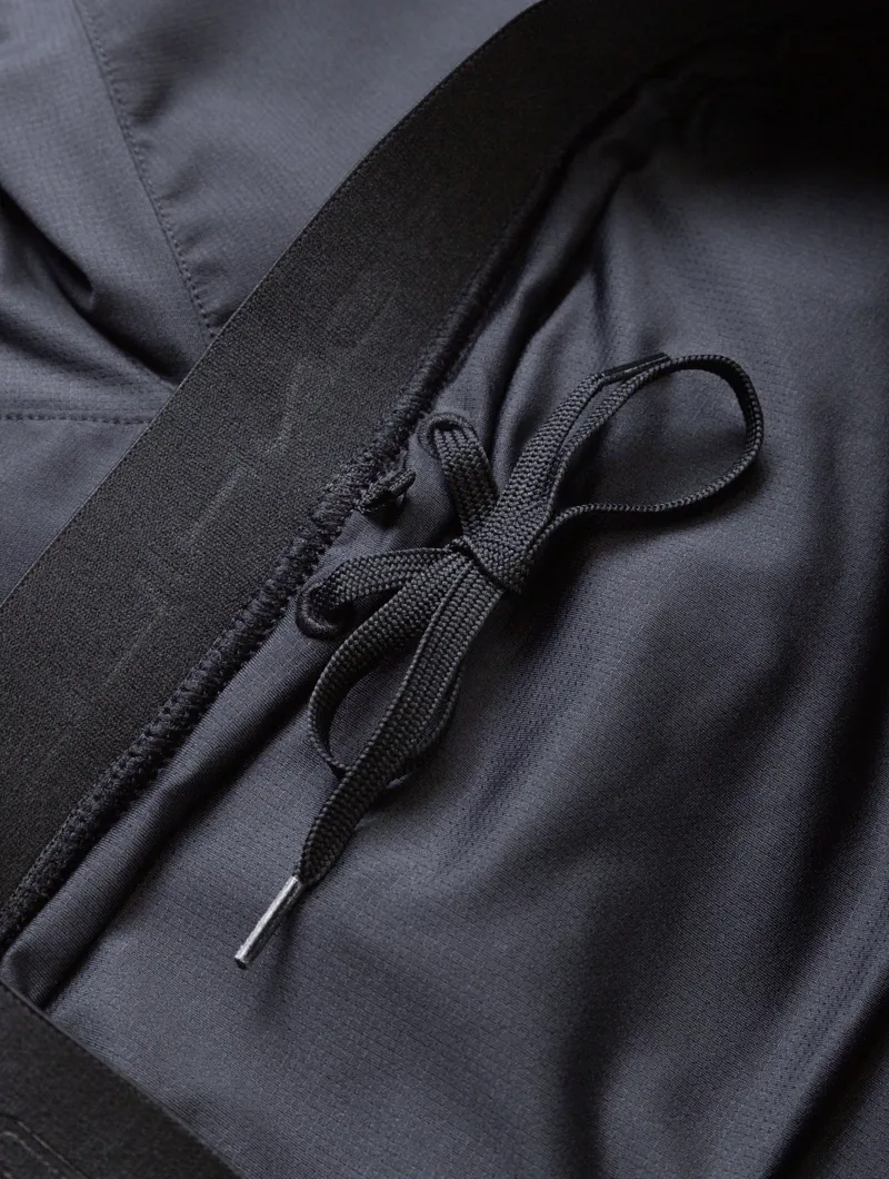 Ronhill Men's Tech 5inch Short All Black-6