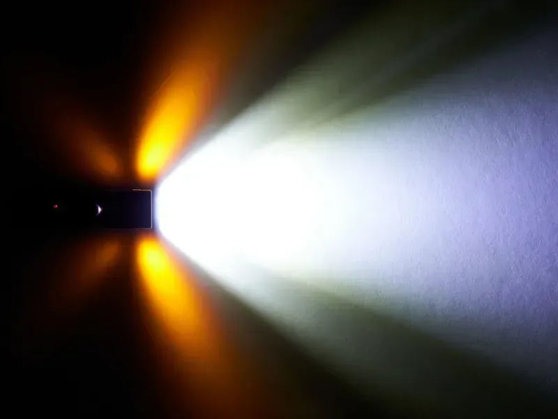 Trek Commuter Pro RT Front Light in Black-2