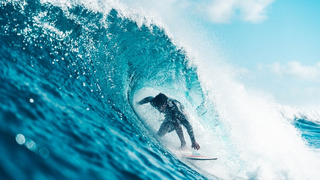 New To Surfing - Top 7 Essential Products For New Surfers
